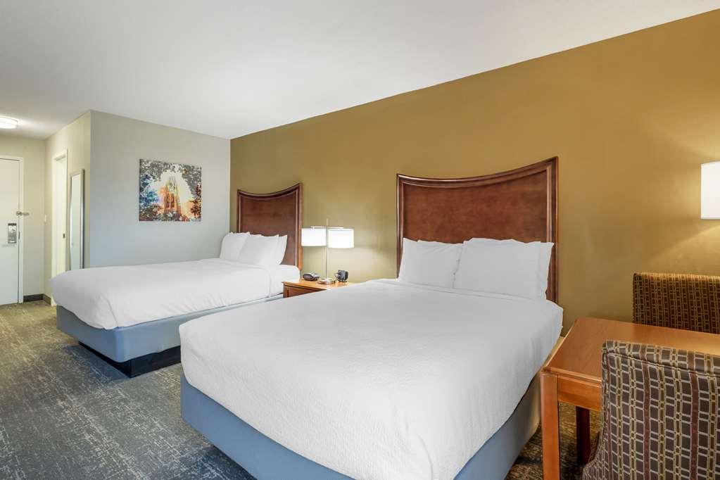 Clarion Inn North Haven Room photo