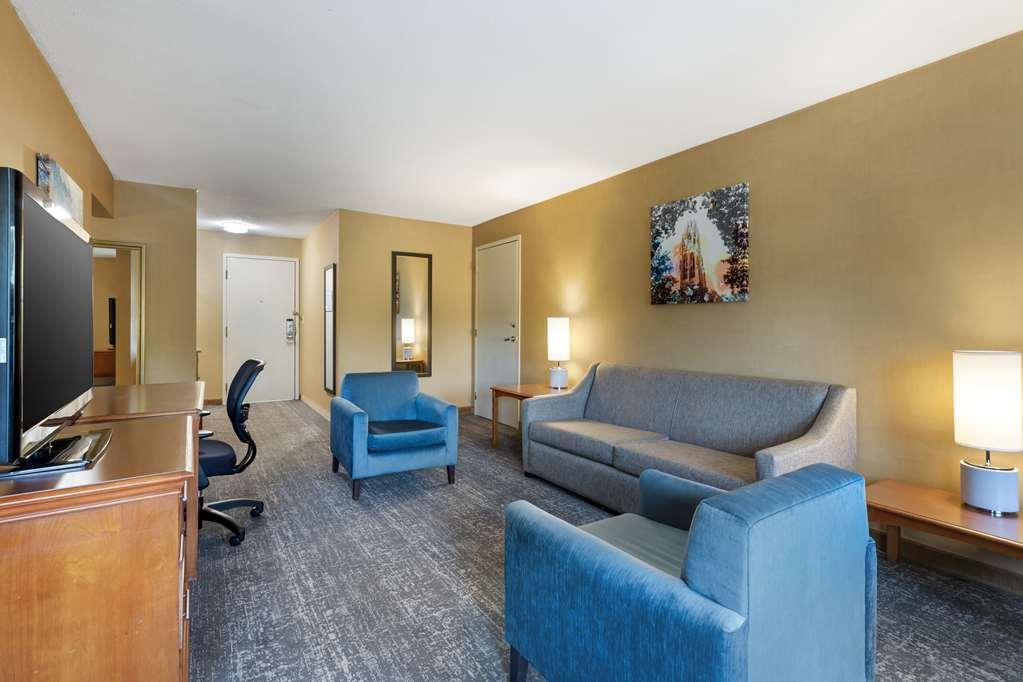 Clarion Inn North Haven Room photo